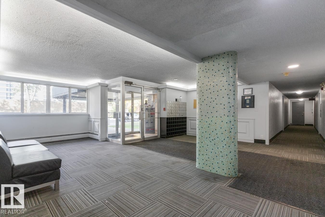 












205 10135 120 Street

,
Edmonton,




AB
T5K 2A1

