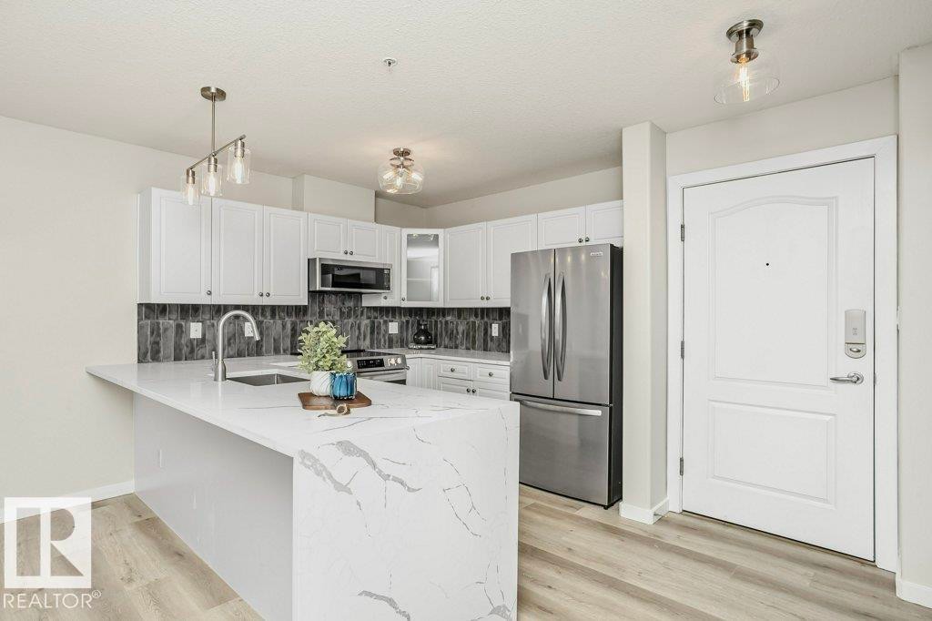 












202 278 SUDER GREENS Drive

,
Edmonton,




AB
T5T 6V6

