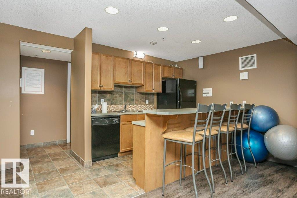 












202 278 SUDER GREENS Drive

,
Edmonton,




AB
T5T 6V6

