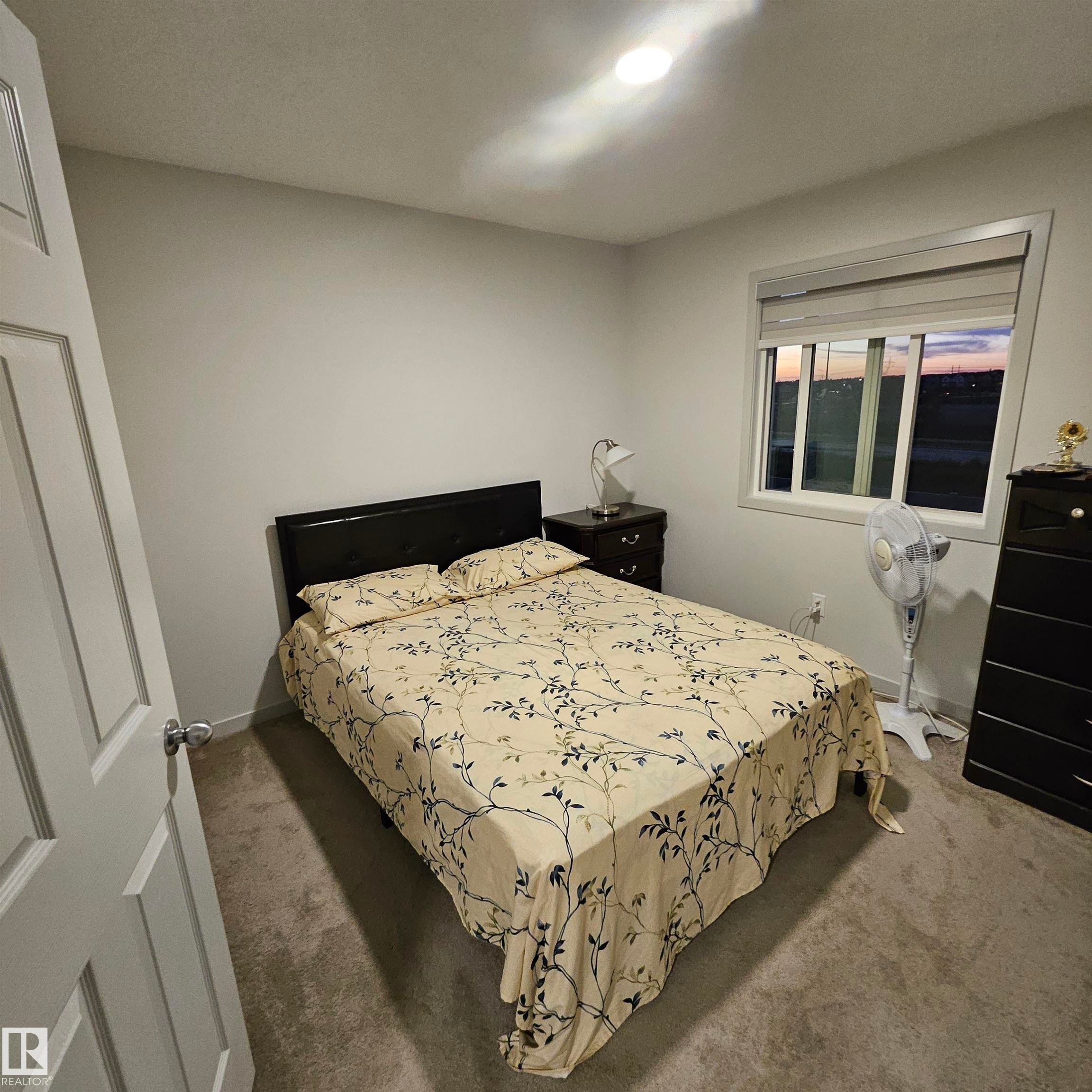 












19122 22A Avenue

,
Edmonton,




AB
T6M 1R2

