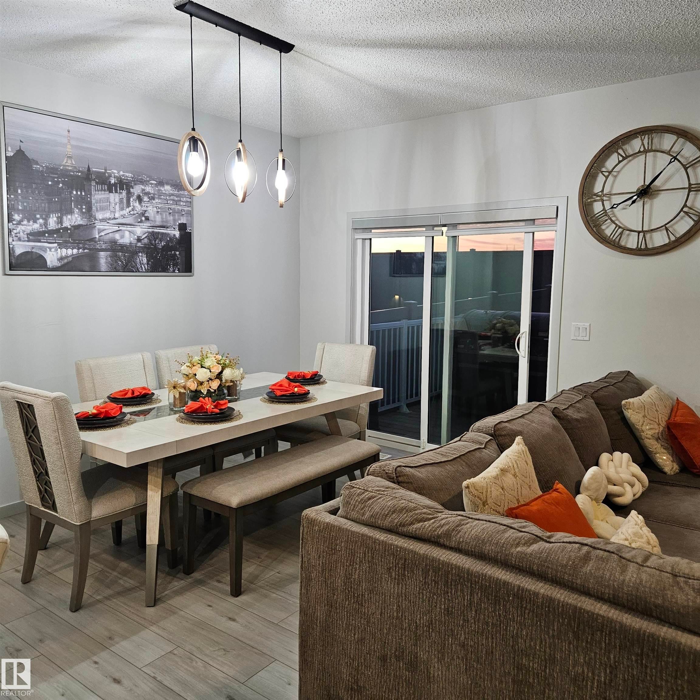 












19122 22A Avenue

,
Edmonton,




AB
T6M 1R2

