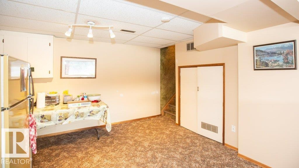 












16 Maple Cresent

,
Rural Westlock County,




AB
T0G 1H0


