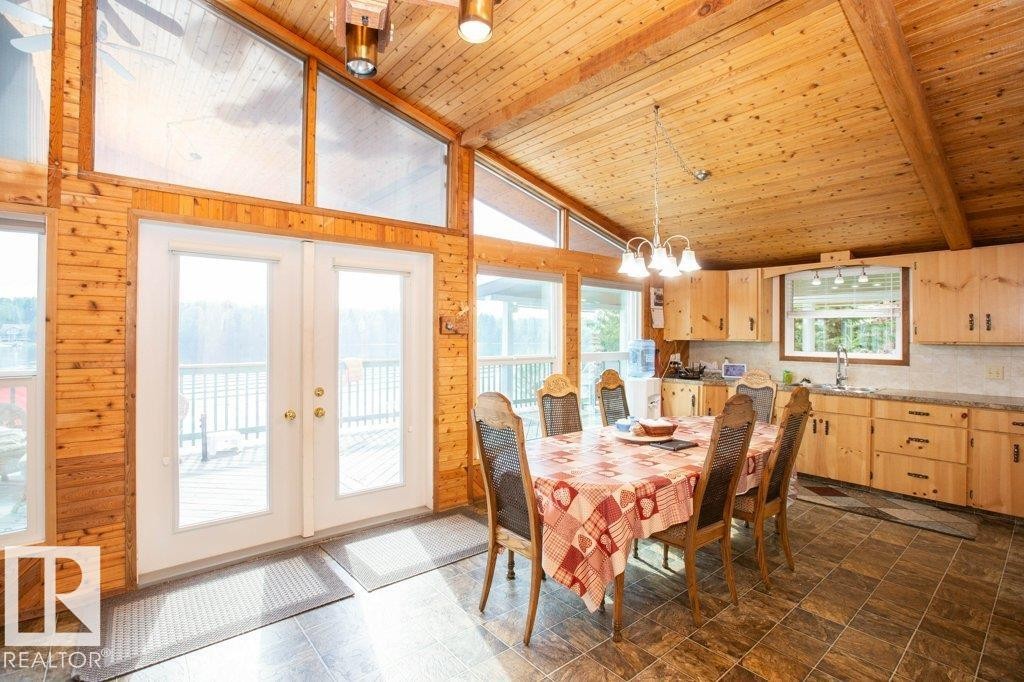 












16 Maple Cresent

,
Rural Westlock County,




AB
T0G 1H0

