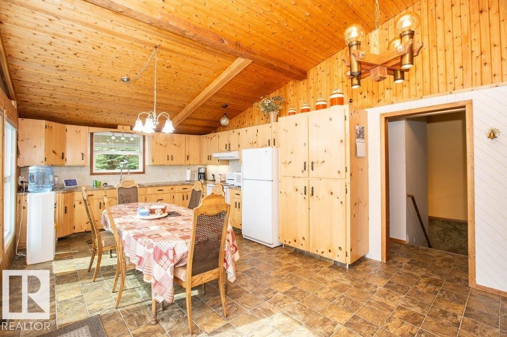 












16 Maple Cresent

,
Rural Westlock County,




AB
T0G 1H0

