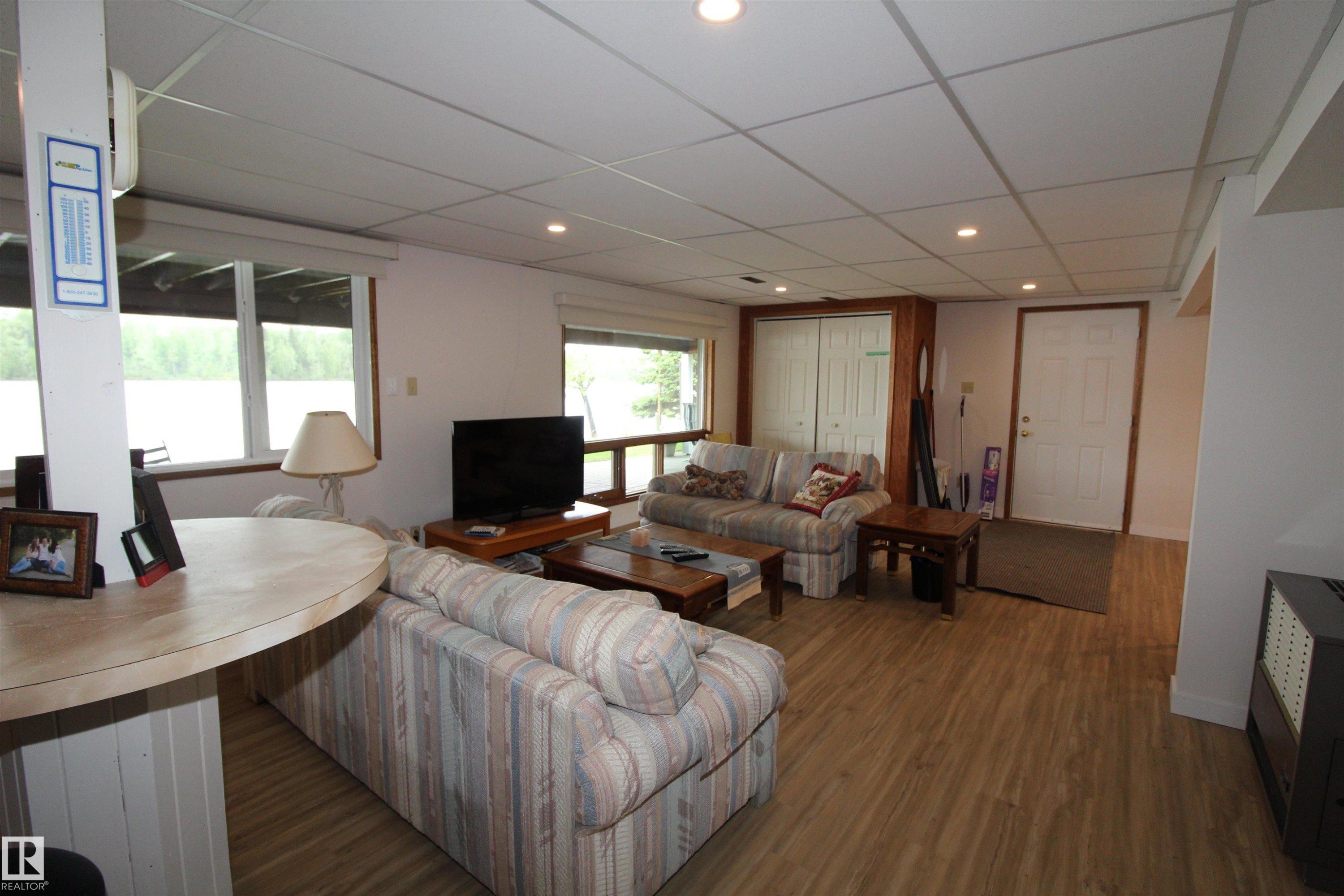 












16 Maple Cresent

,
Rural Westlock County,




AB
T0G 1H0

