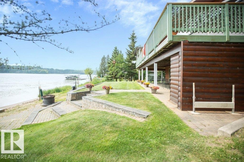 












16 Maple Cresent

,
Rural Westlock County,




AB
T0G 1H0

