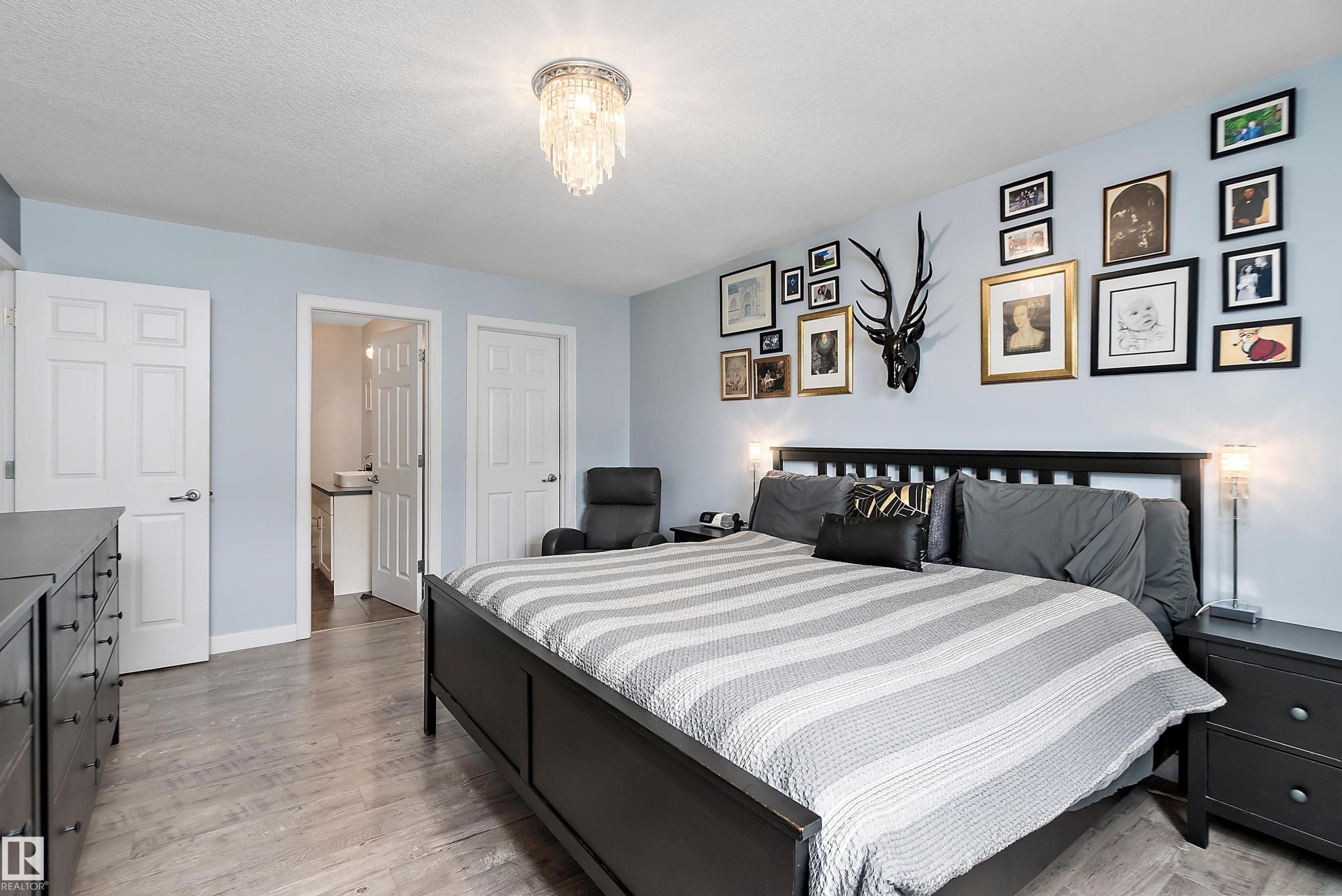 












69 7293 South Terwillegar Drive

,
Edmonton,




AB
T6R 0N5

