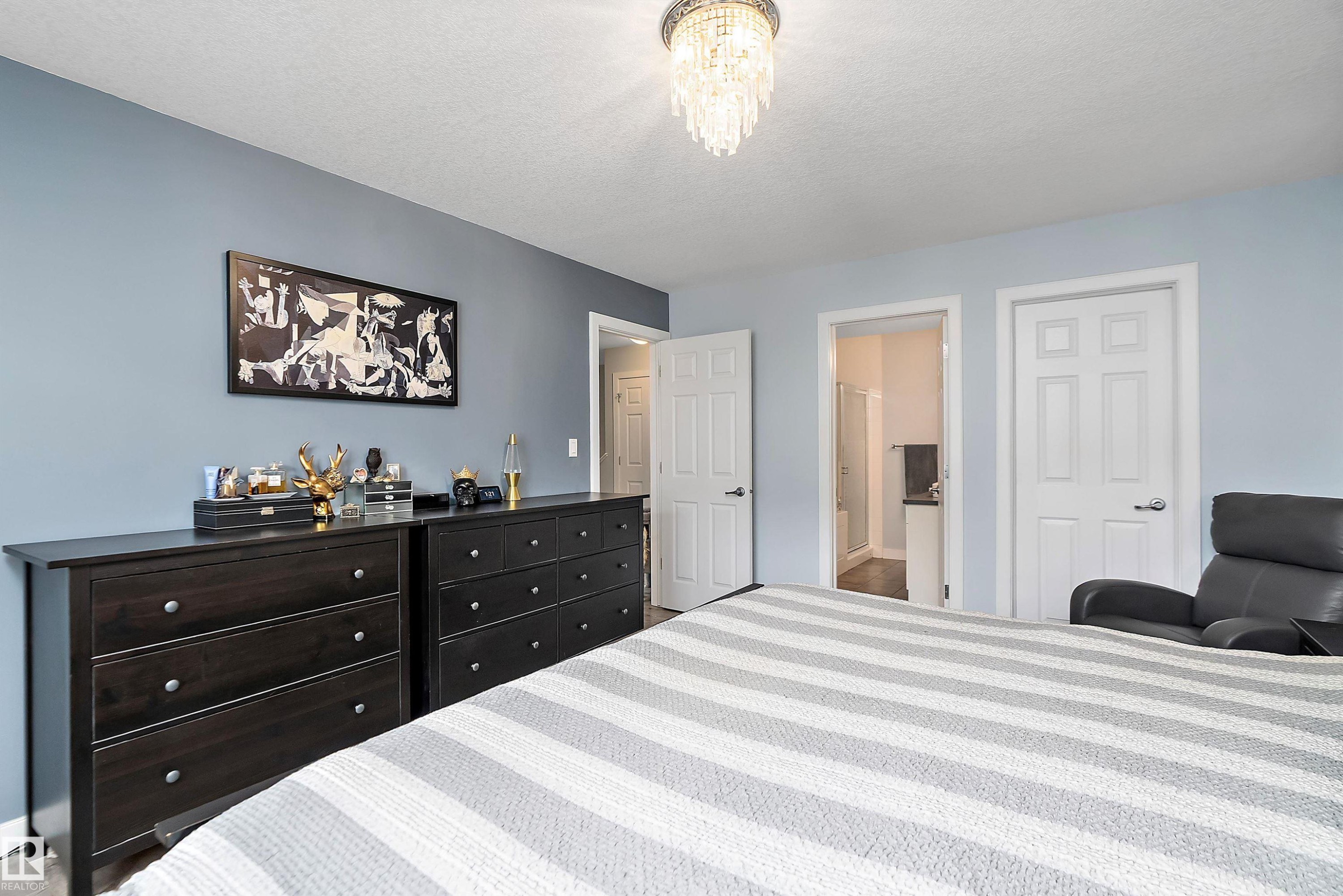 












69 7293 South Terwillegar Drive

,
Edmonton,




AB
T6R 0N5

