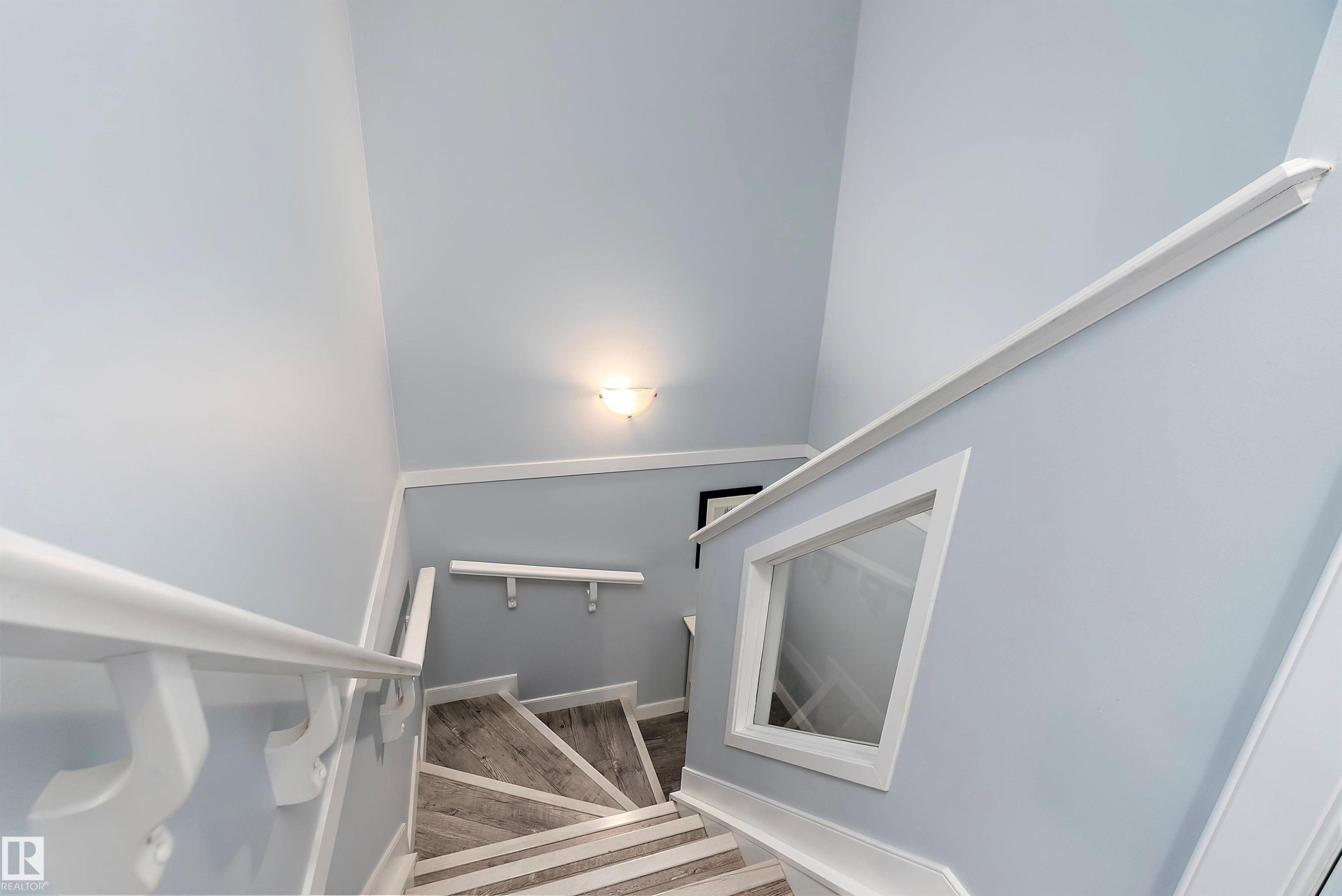 












69 7293 South Terwillegar Drive

,
Edmonton,




AB
T6R 0N5

