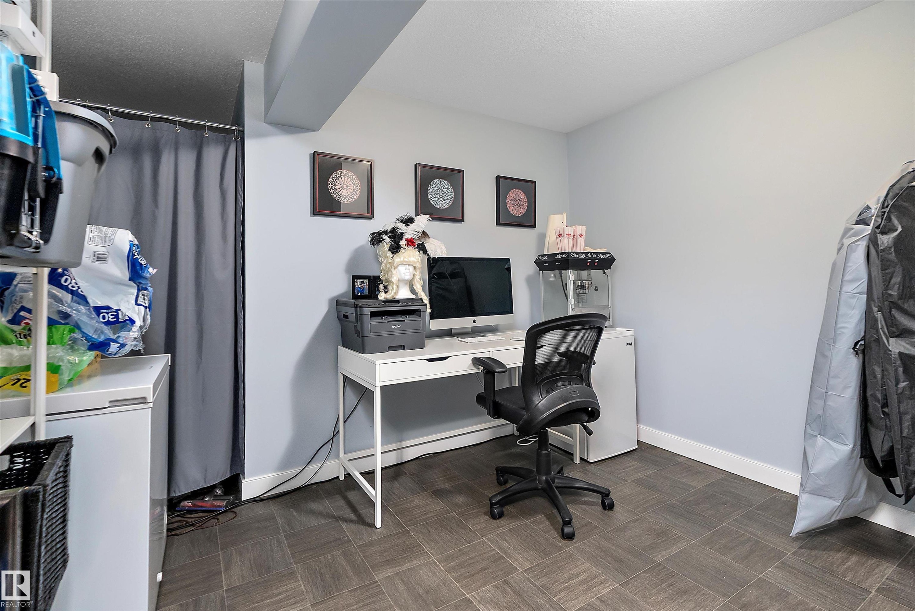 












69 7293 South Terwillegar Drive

,
Edmonton,




AB
T6R 0N5

