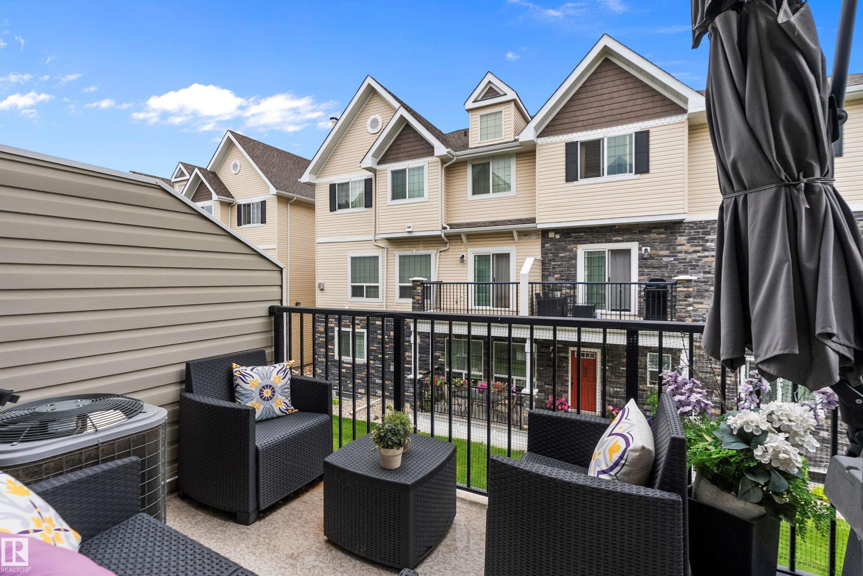 












69 7293 South Terwillegar Drive

,
Edmonton,




AB
T6R 0N5

