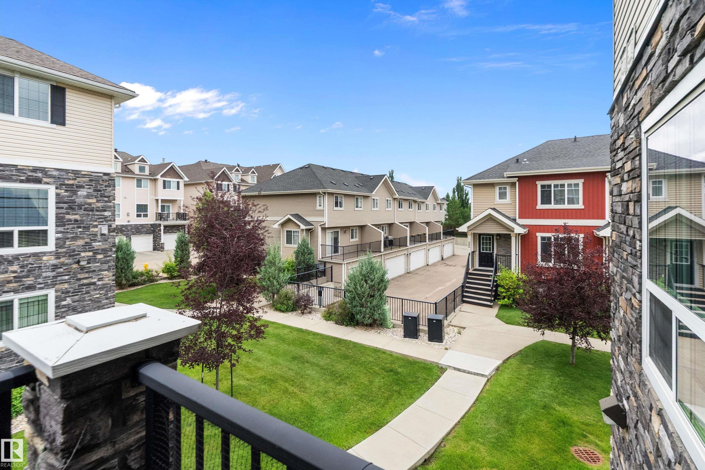 












69 7293 South Terwillegar Drive

,
Edmonton,




AB
T6R 0N5

