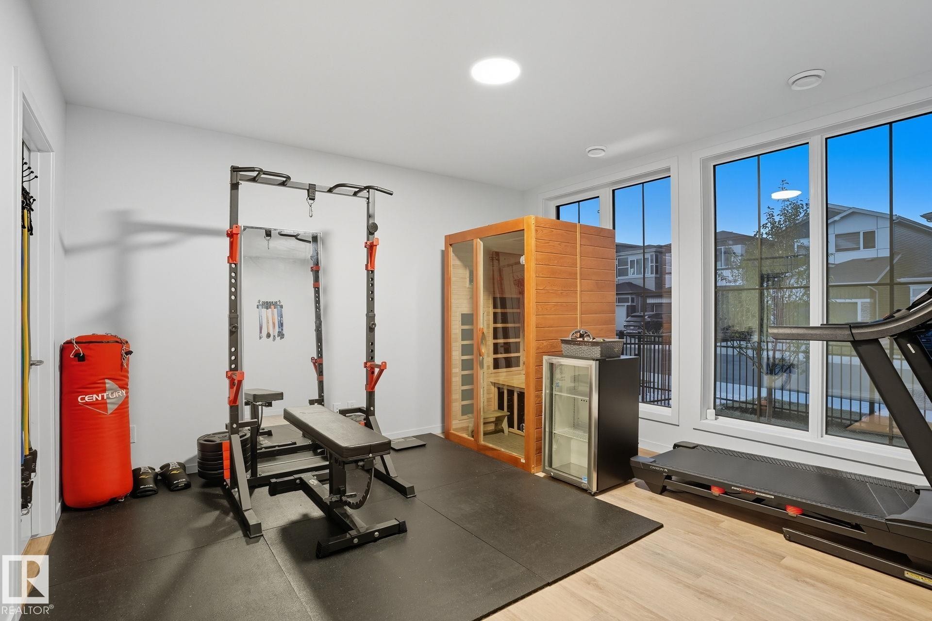 












3302 KULAY Way

,
Edmonton,




AB
T6W 1A5


