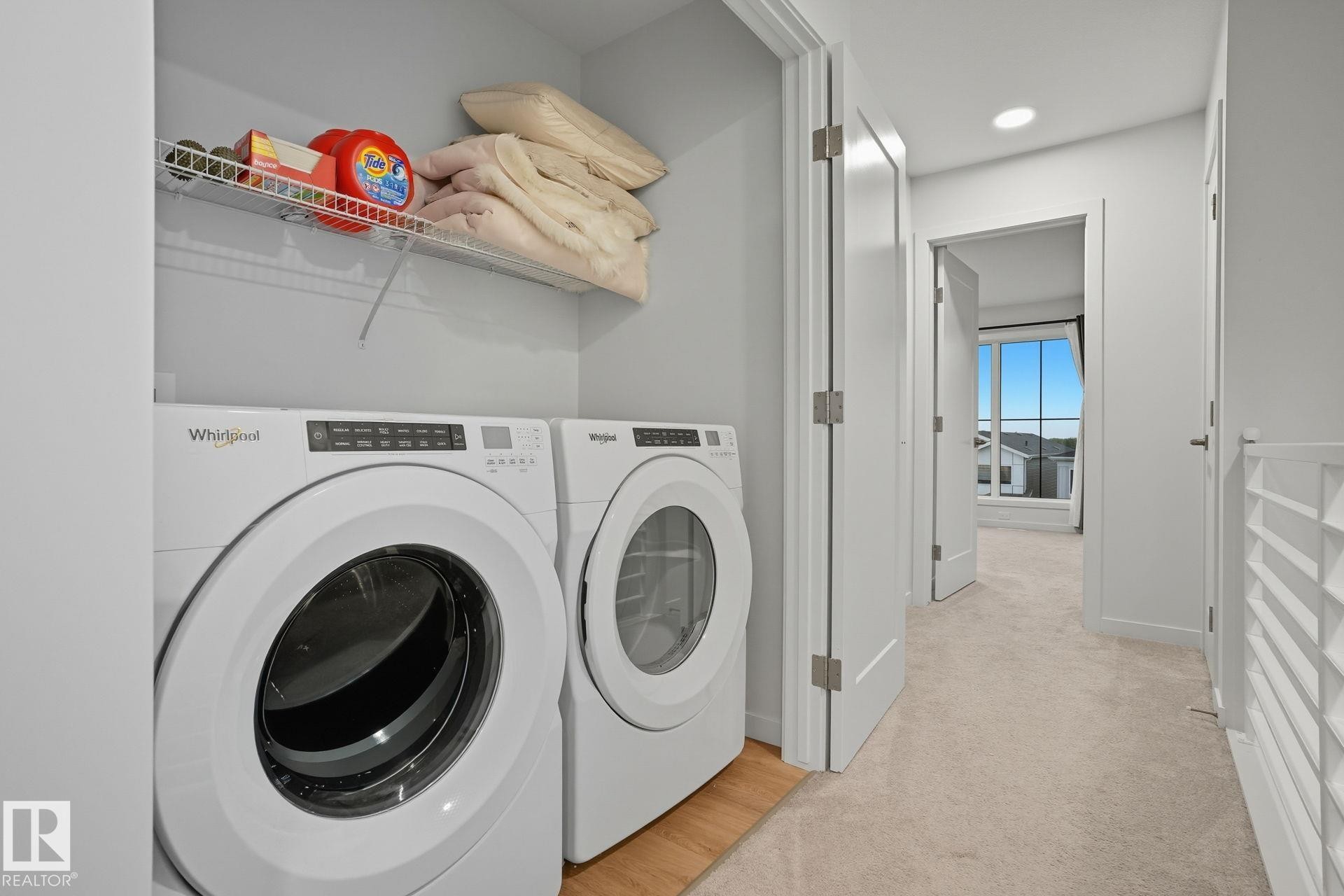 












3302 KULAY Way

,
Edmonton,




AB
T6W 1A5

