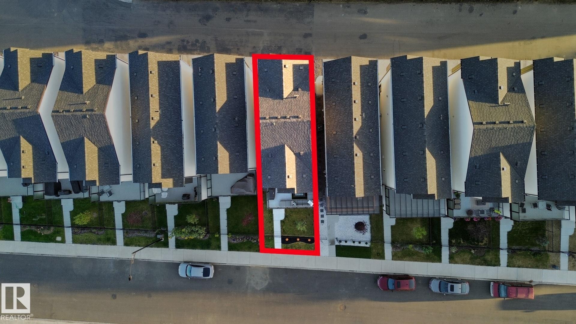 












3302 KULAY Way

,
Edmonton,




AB
T6W 1A5


