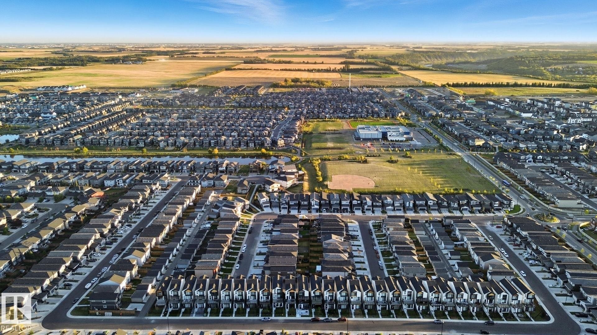 












3302 KULAY Way

,
Edmonton,




AB
T6W 1A5

