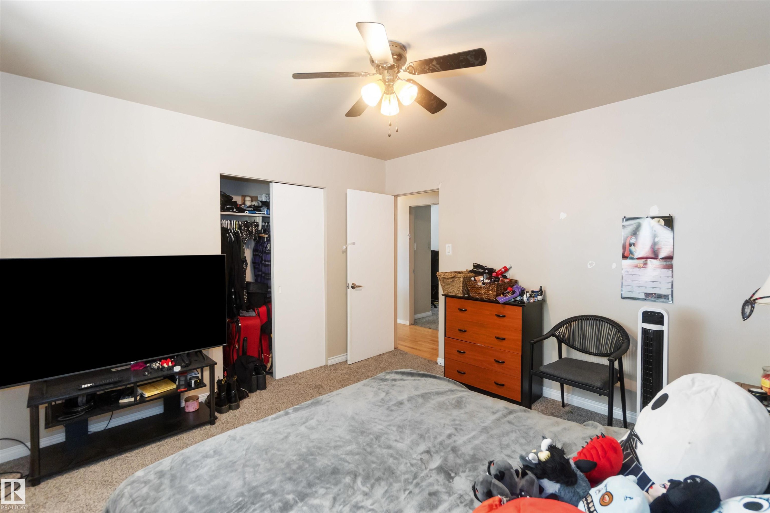 












13124 63 Street

,
Edmonton,




AB
T5A 0W8

