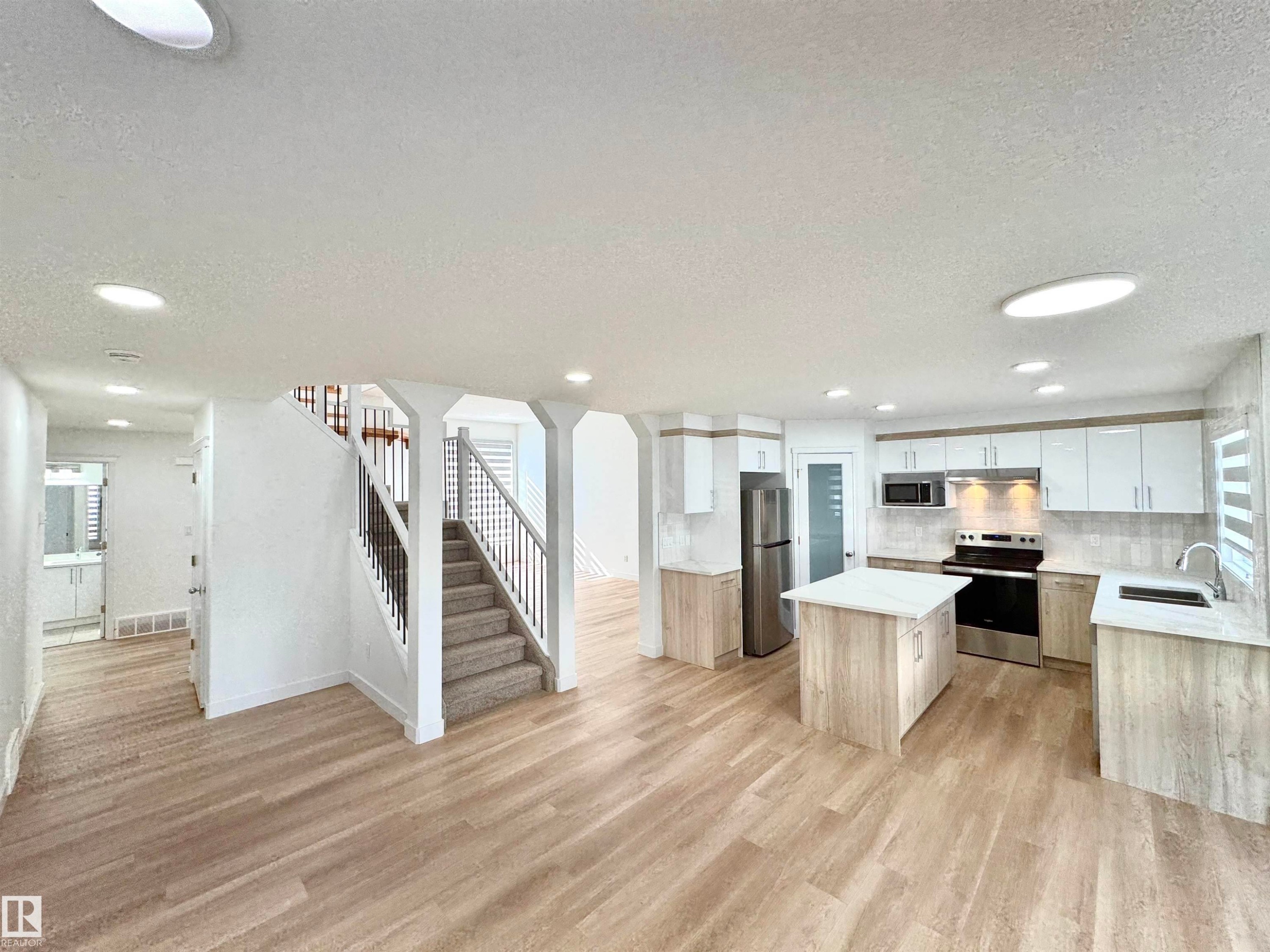












2908 44A Avenue

,
Edmonton,




AB
T6T 1G9

