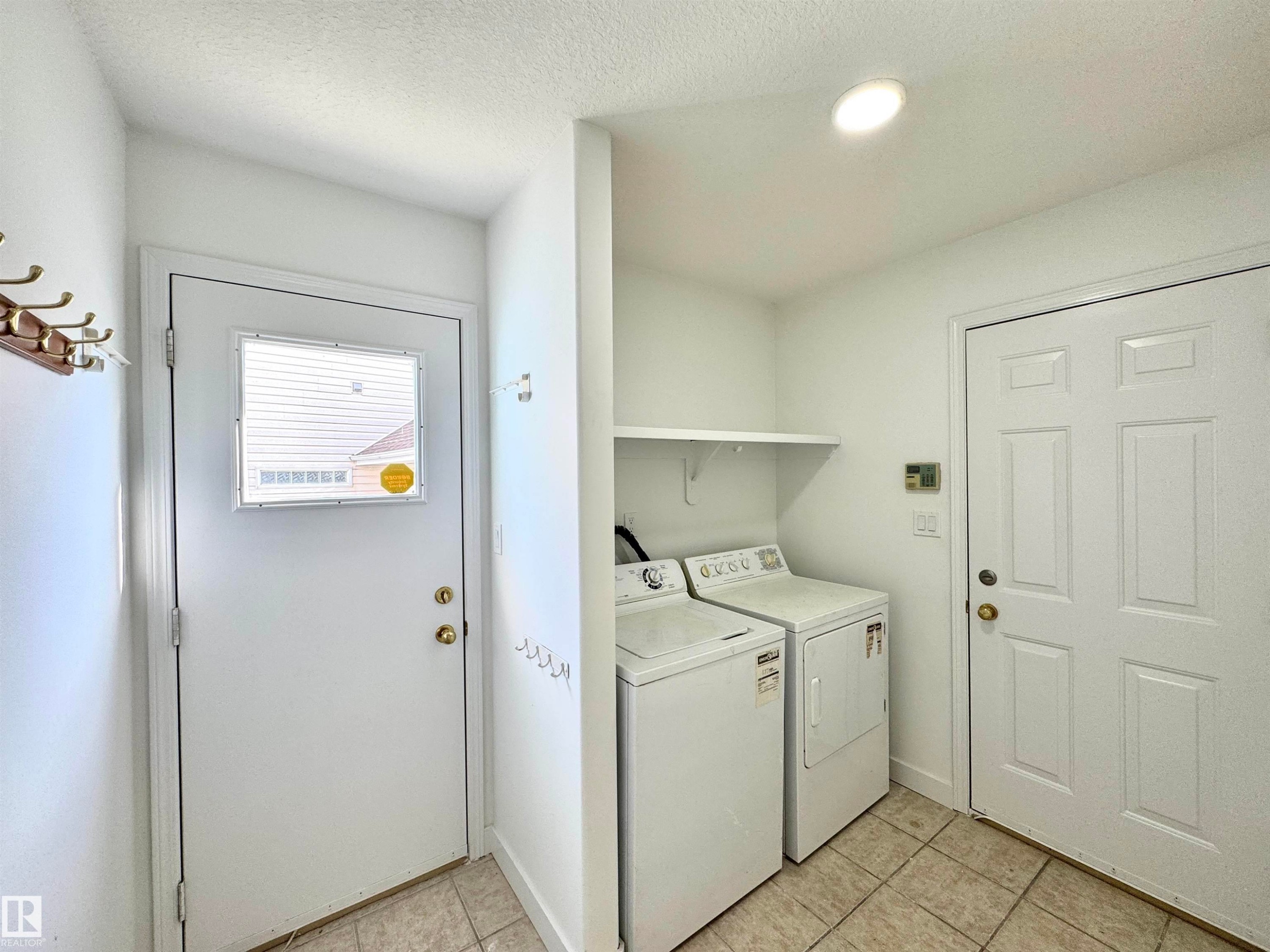 












2908 44A Avenue

,
Edmonton,




AB
T6T 1G9

