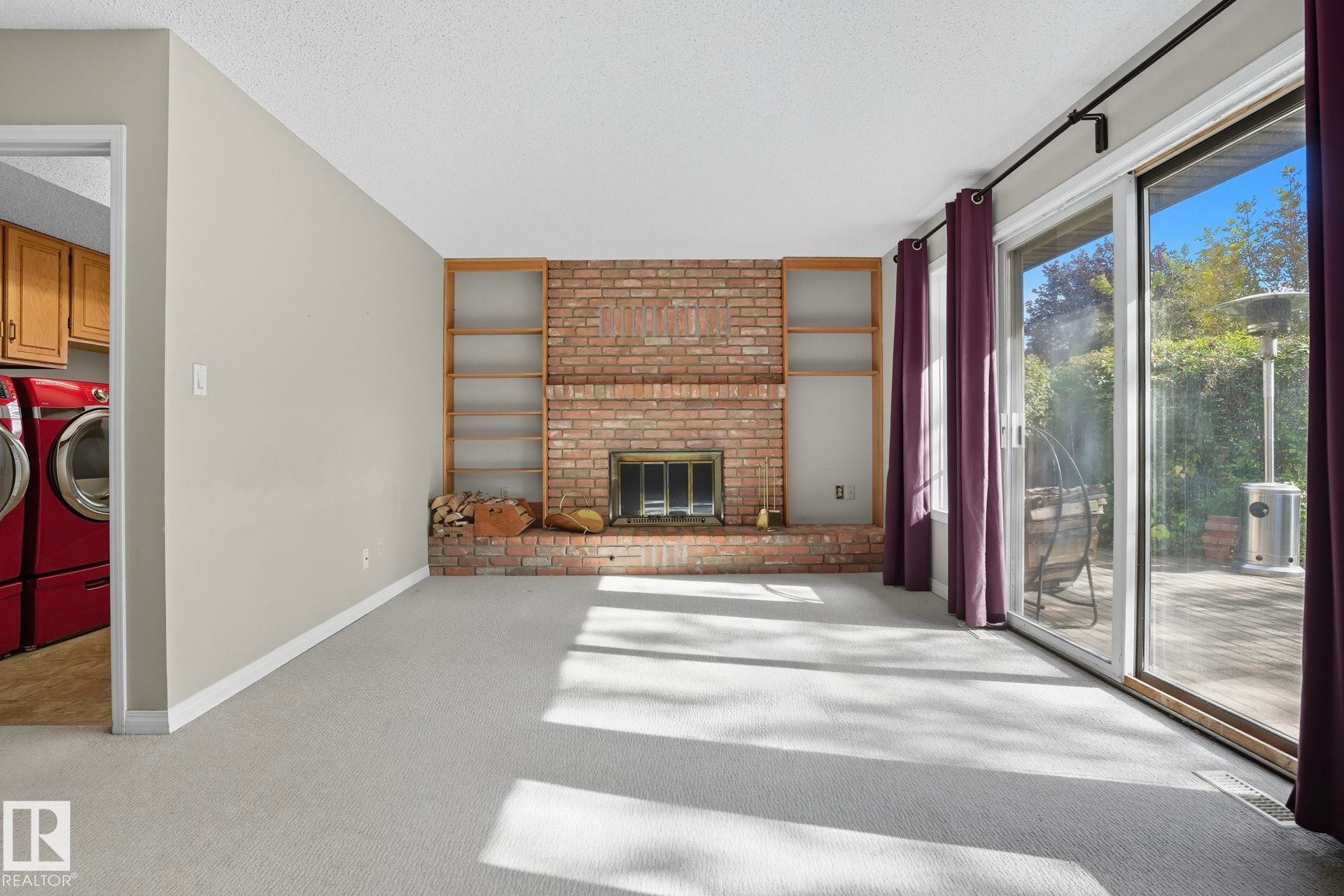 












7 PEMBINA Place

,
St. Albert,




AB
T8N 4P7

