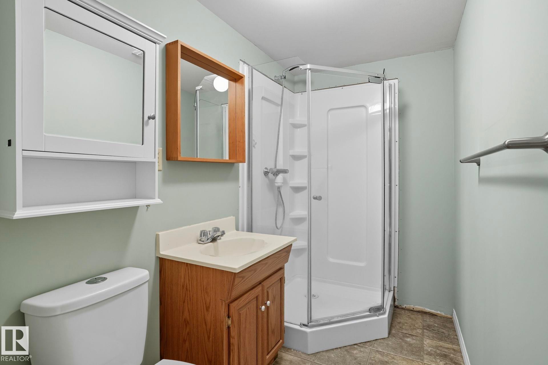 












7 PEMBINA Place

,
St. Albert,




AB
T8N 4P7

