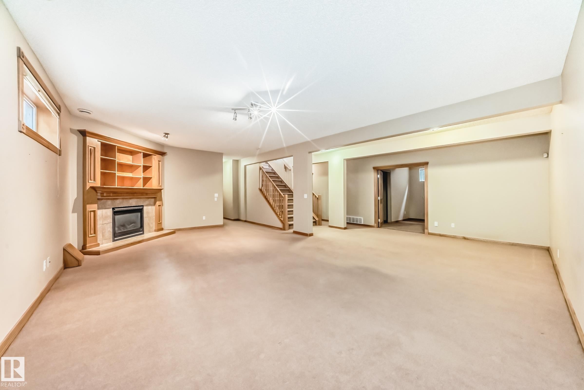 












10819 178 Avenue

,
Edmonton,




AB
T5X 6H6

