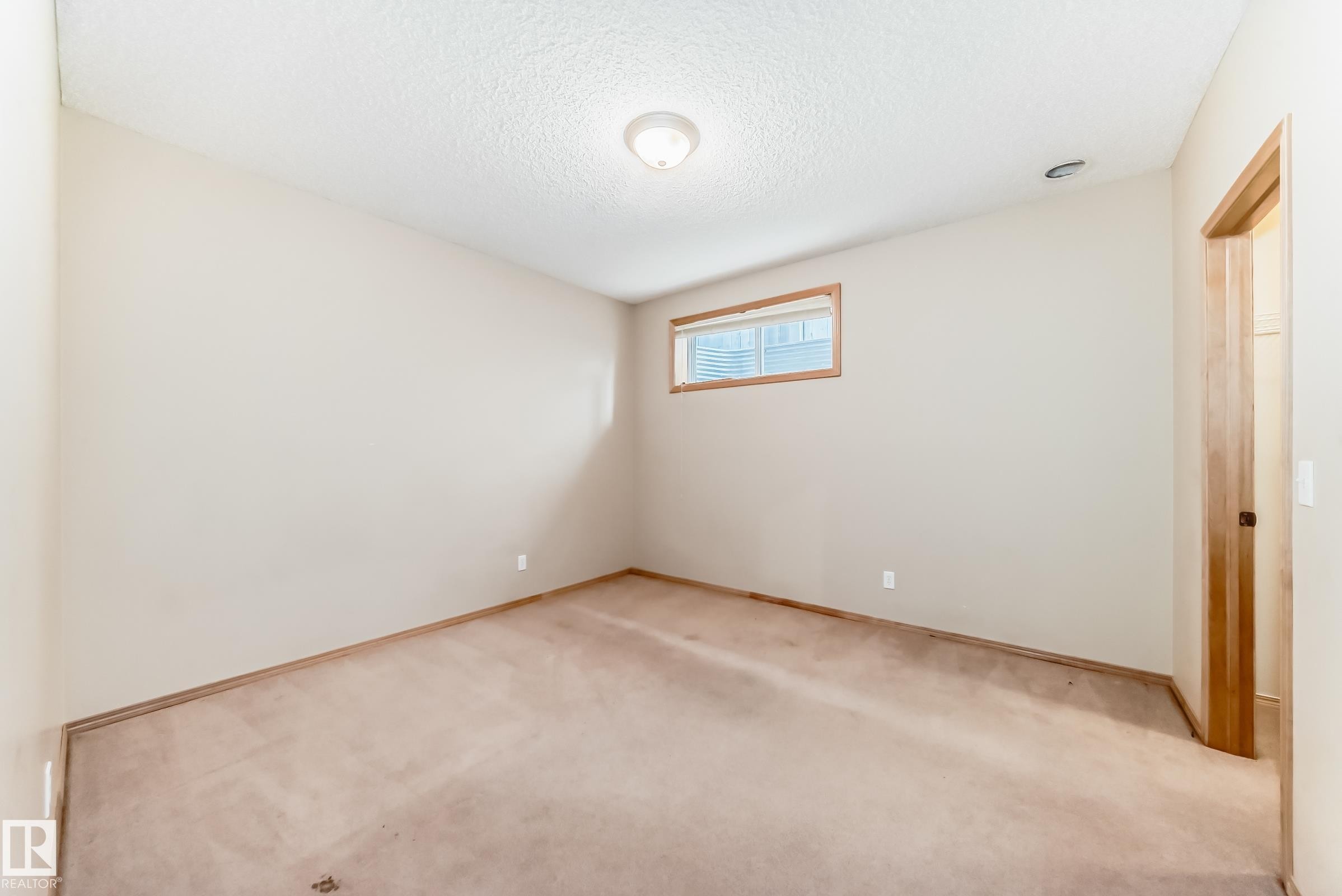 












10819 178 Avenue

,
Edmonton,




AB
T5X 6H6

