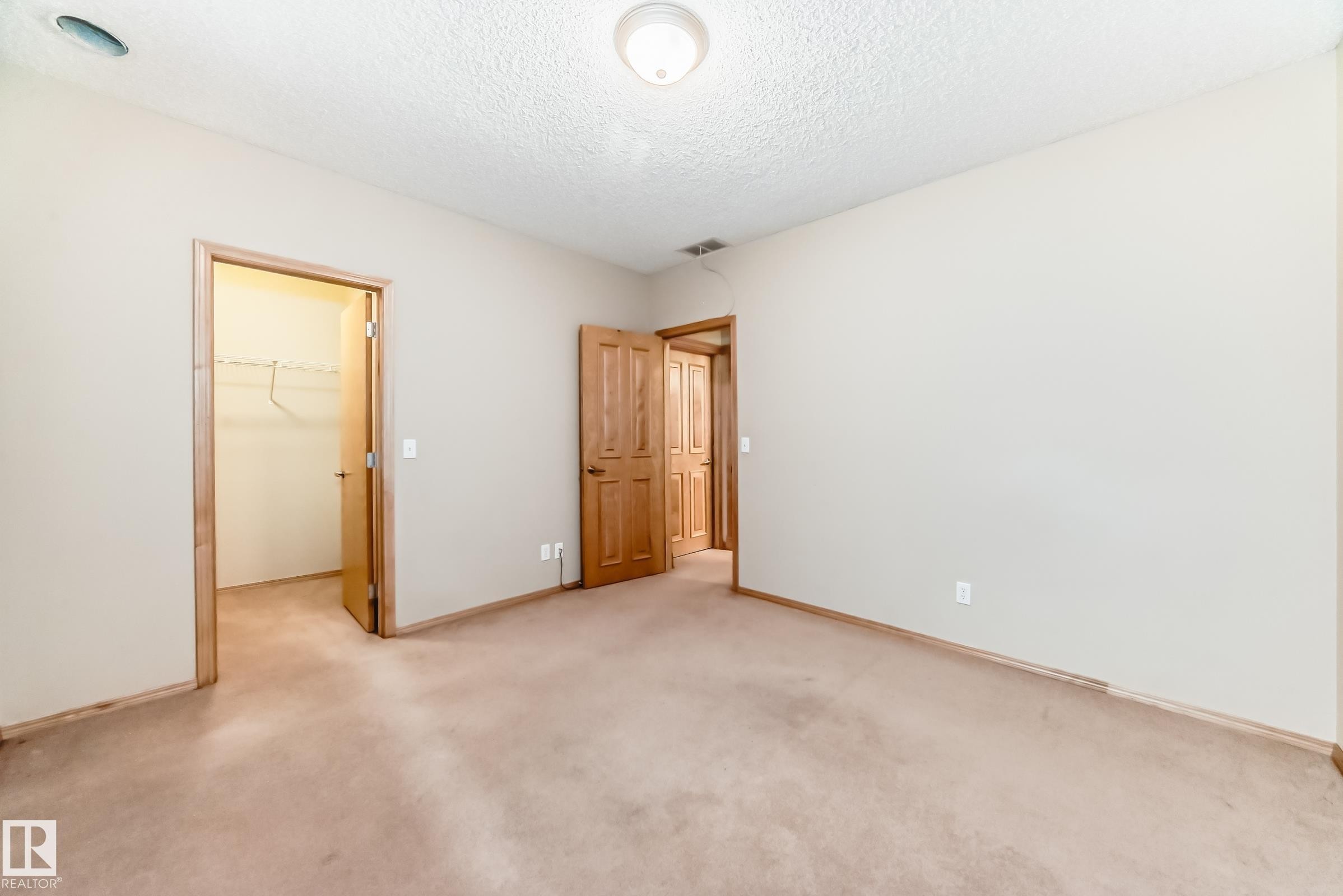 












10819 178 Avenue

,
Edmonton,




AB
T5X 6H6

