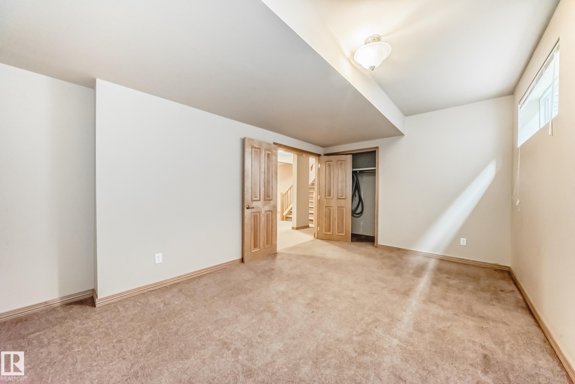 












10819 178 Avenue

,
Edmonton,




AB
T5X 6H6

