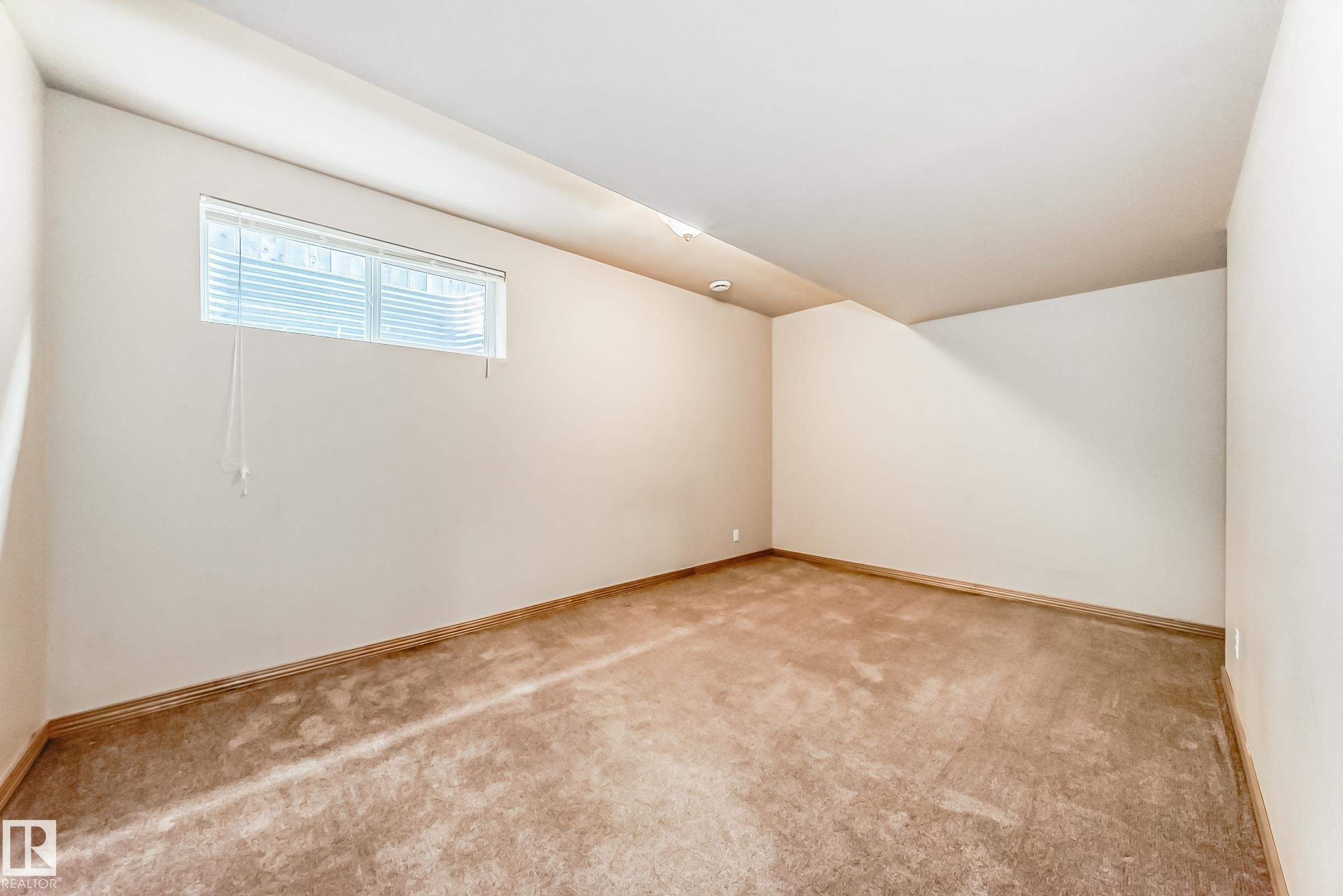 












10819 178 Avenue

,
Edmonton,




AB
T5X 6H6

