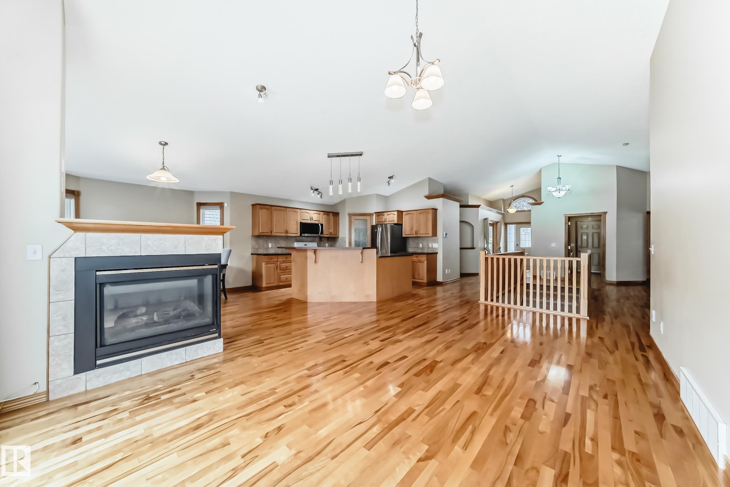 












10819 178 Avenue

,
Edmonton,




AB
T5X 6H6

