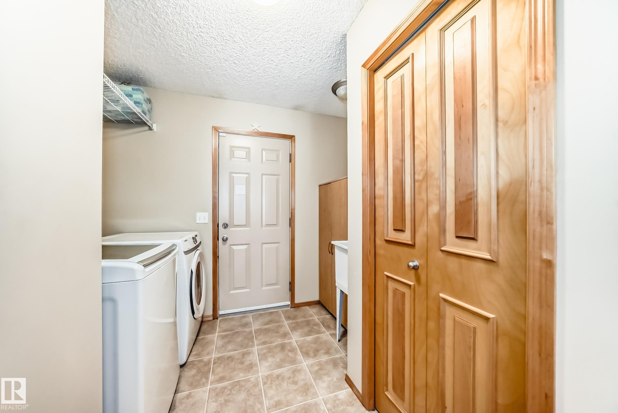












10819 178 Avenue

,
Edmonton,




AB
T5X 6H6

