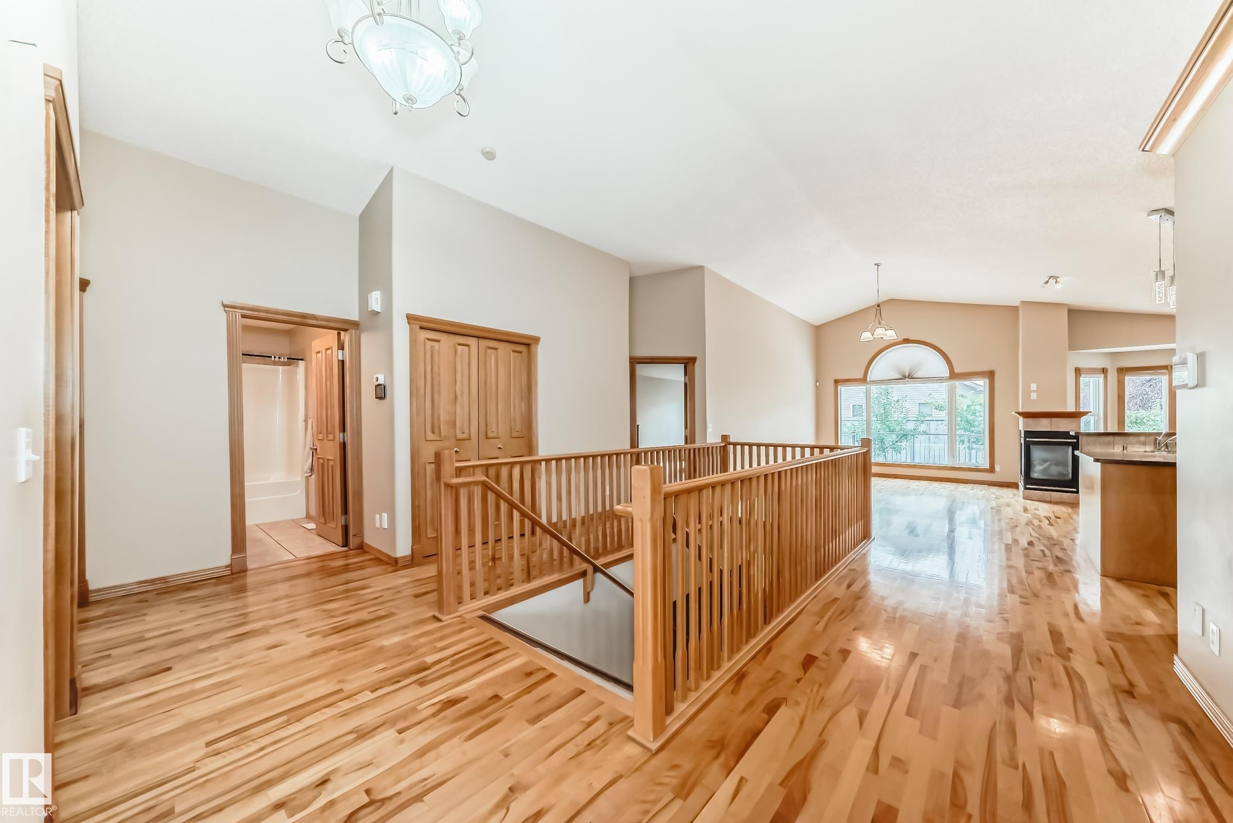 












10819 178 Avenue

,
Edmonton,




AB
T5X 6H6

