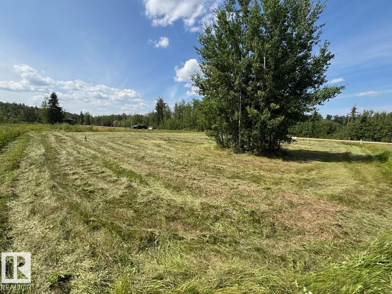 












20 5 Avenue

,
Faust,







AB
T0G 0X0

