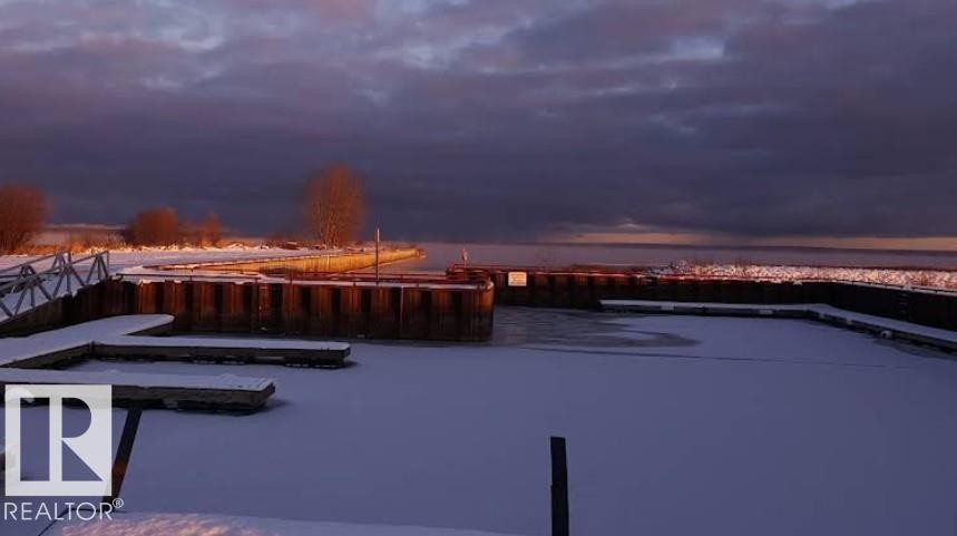 












19 5 Avenue

,
Faust,







AB
T0G 0X0

