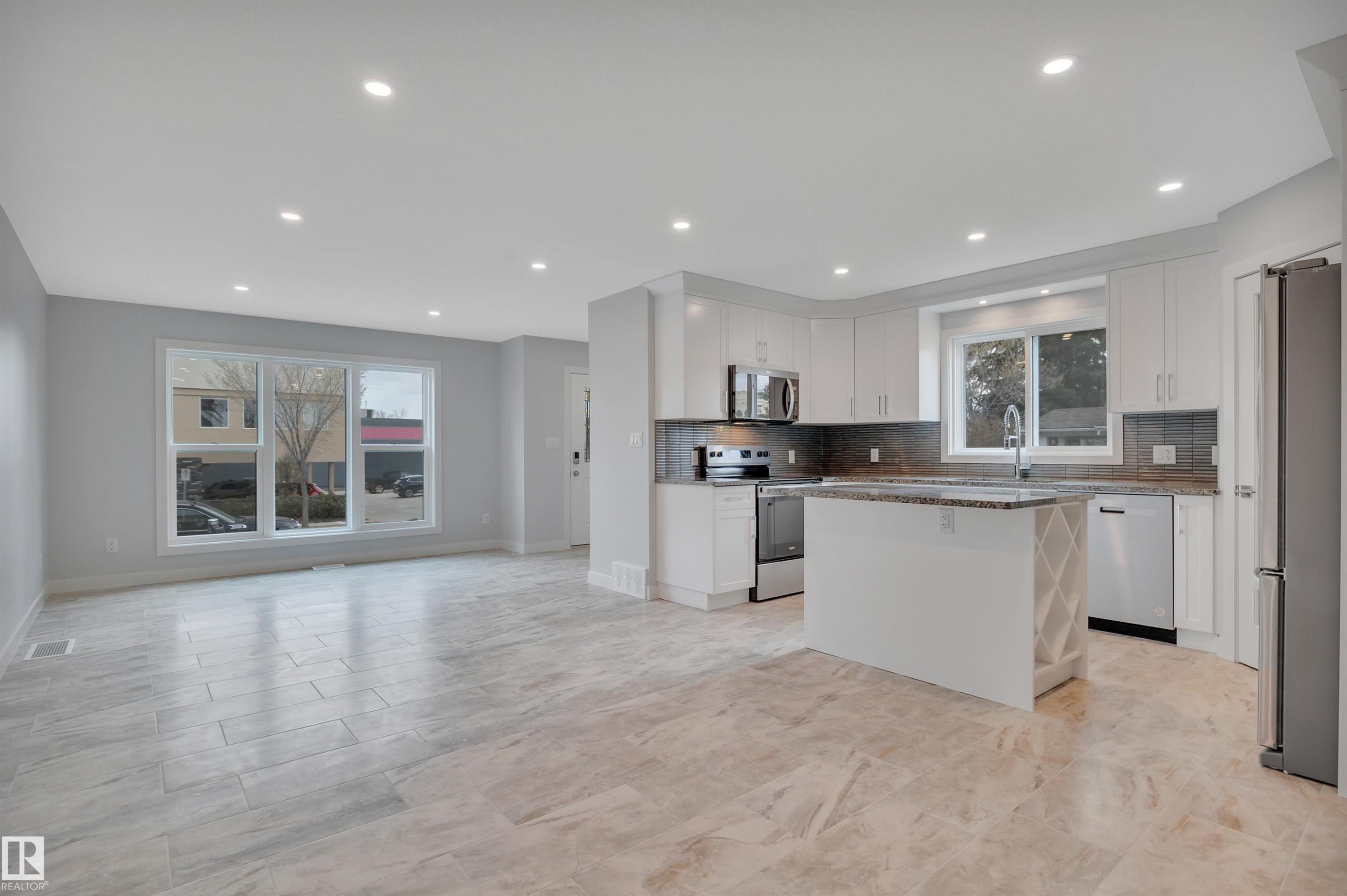 












5008 48 Ave

,
Leduc,




AB
T9E 7H7

