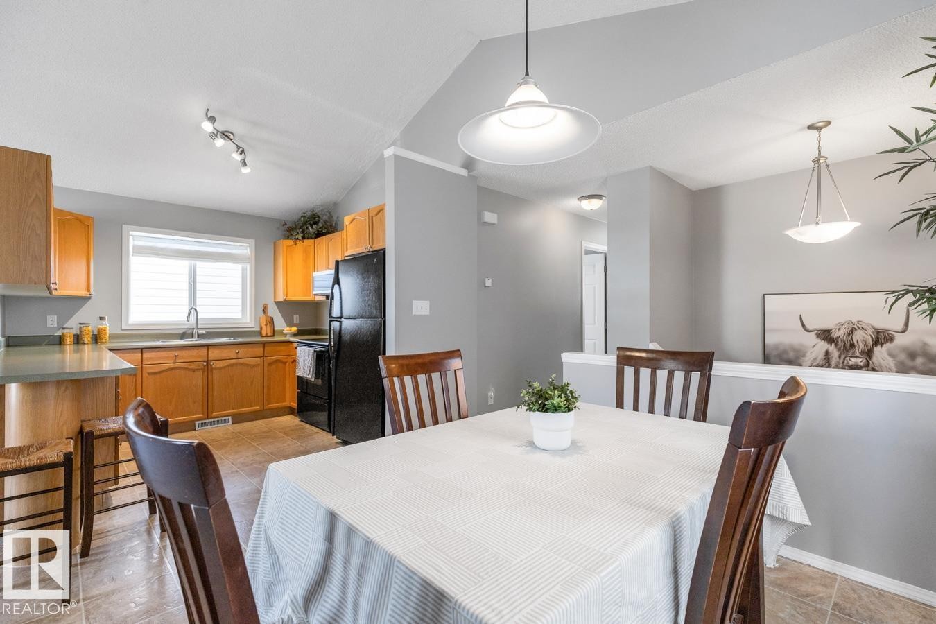 












3027 32 Avenue

,
Edmonton,




AB
T6T 1X1

