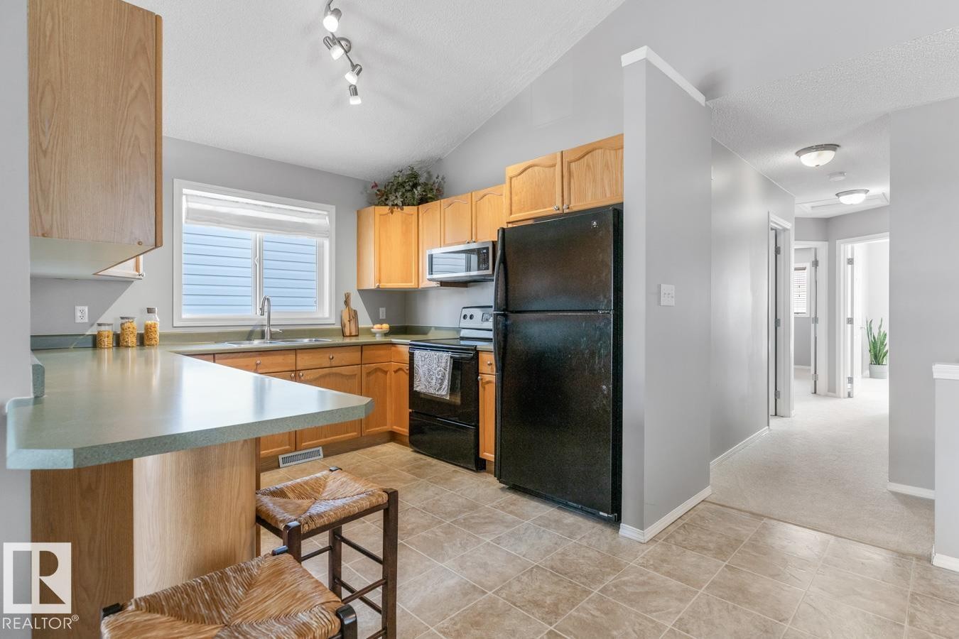 












3027 32 Avenue

,
Edmonton,




AB
T6T 1X1

