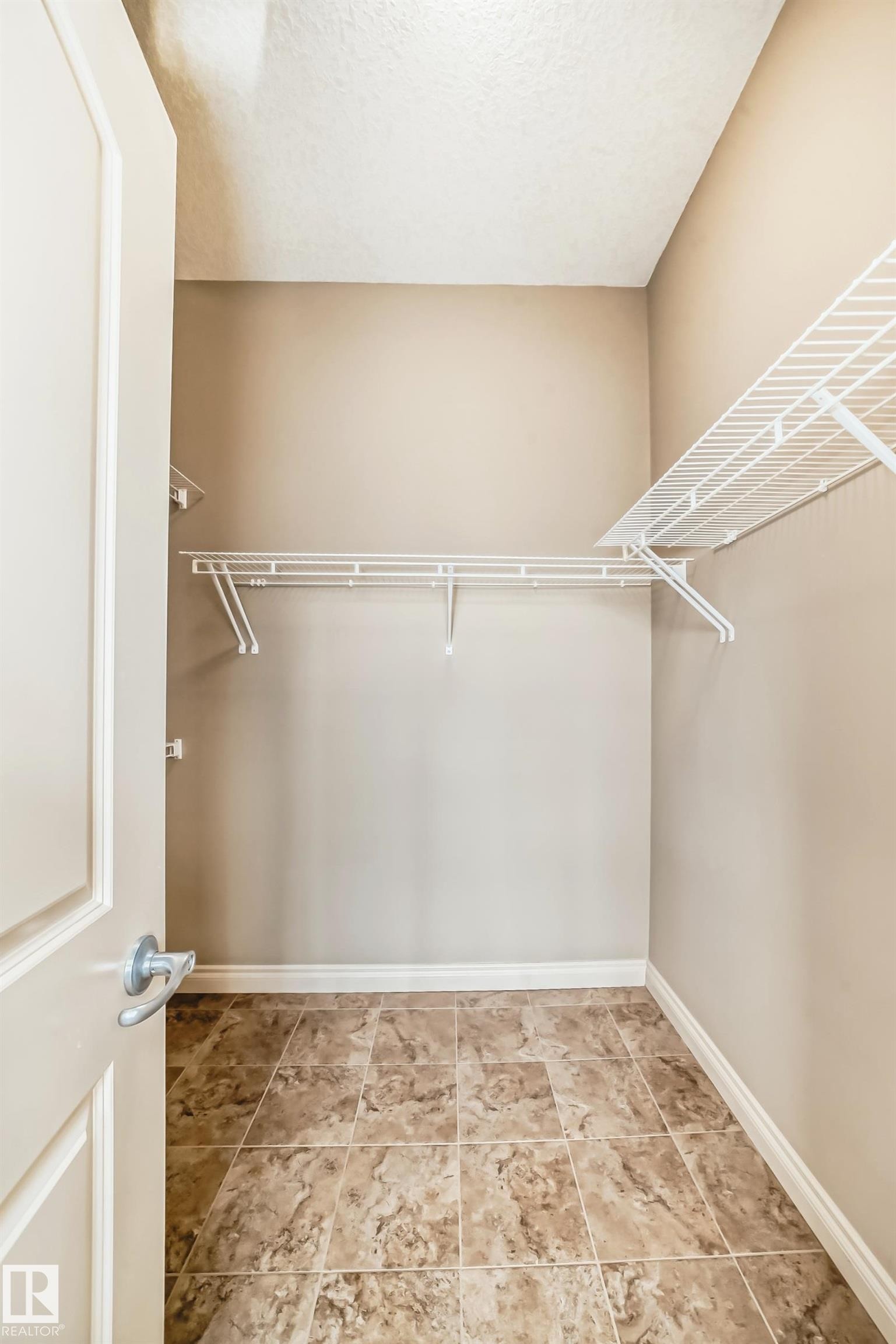 












13 12610 15 Avenue

,
Edmonton,




AB
T6W 1X1

