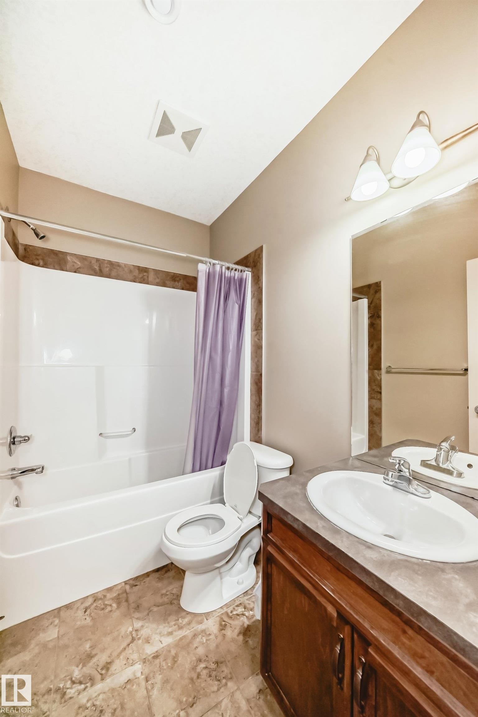 












13 12610 15 Avenue

,
Edmonton,




AB
T6W 1X1

