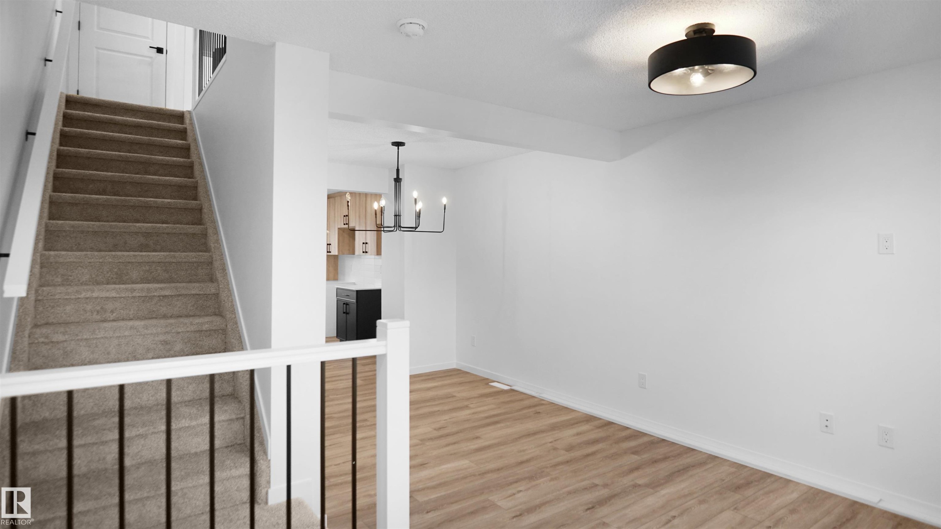 












32 1009 Cy Becker Road

,
Edmonton,




AB
T5Y 4B7

