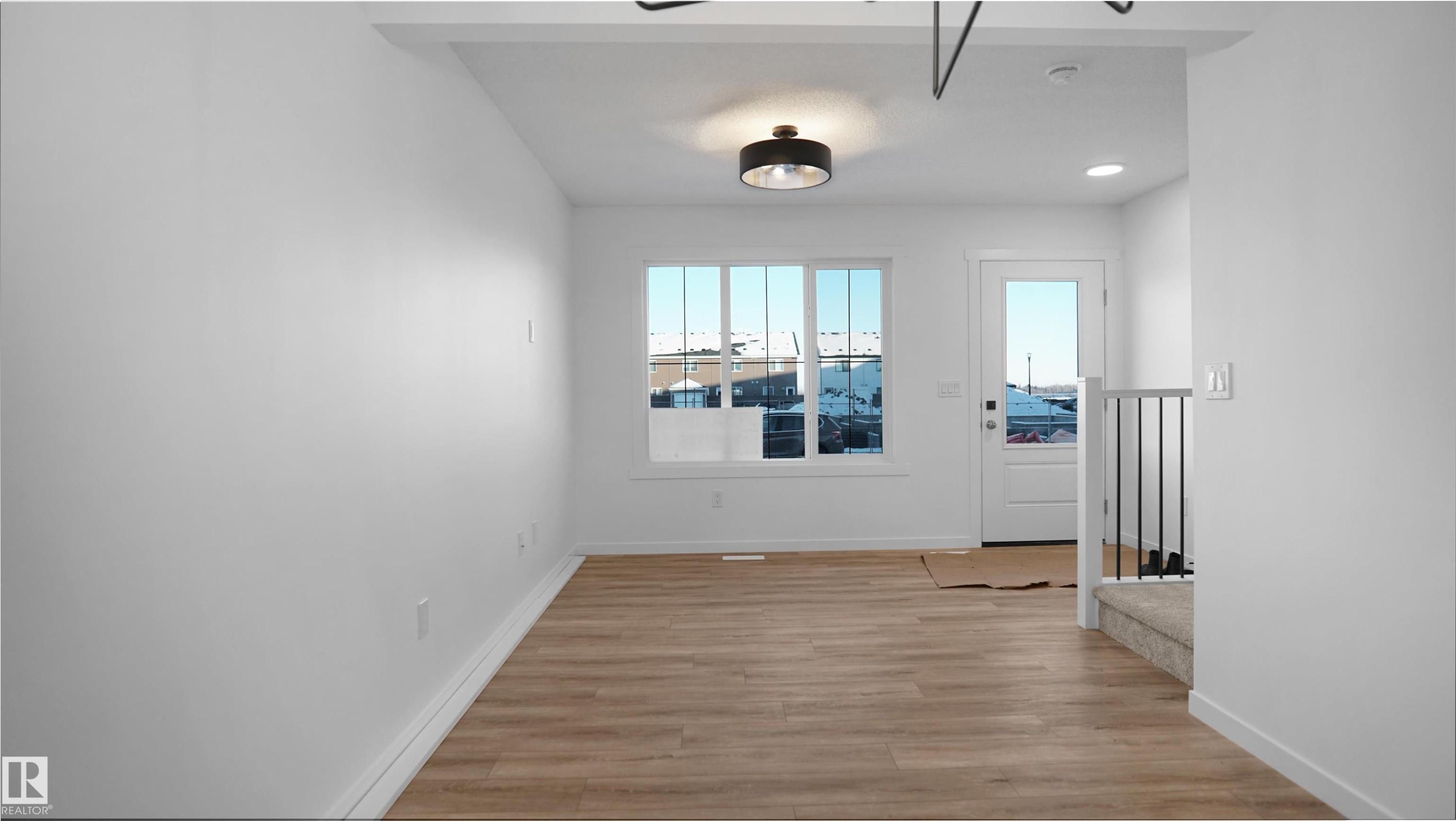 












32 1009 Cy Becker Road

,
Edmonton,




AB
T5Y 4B7

