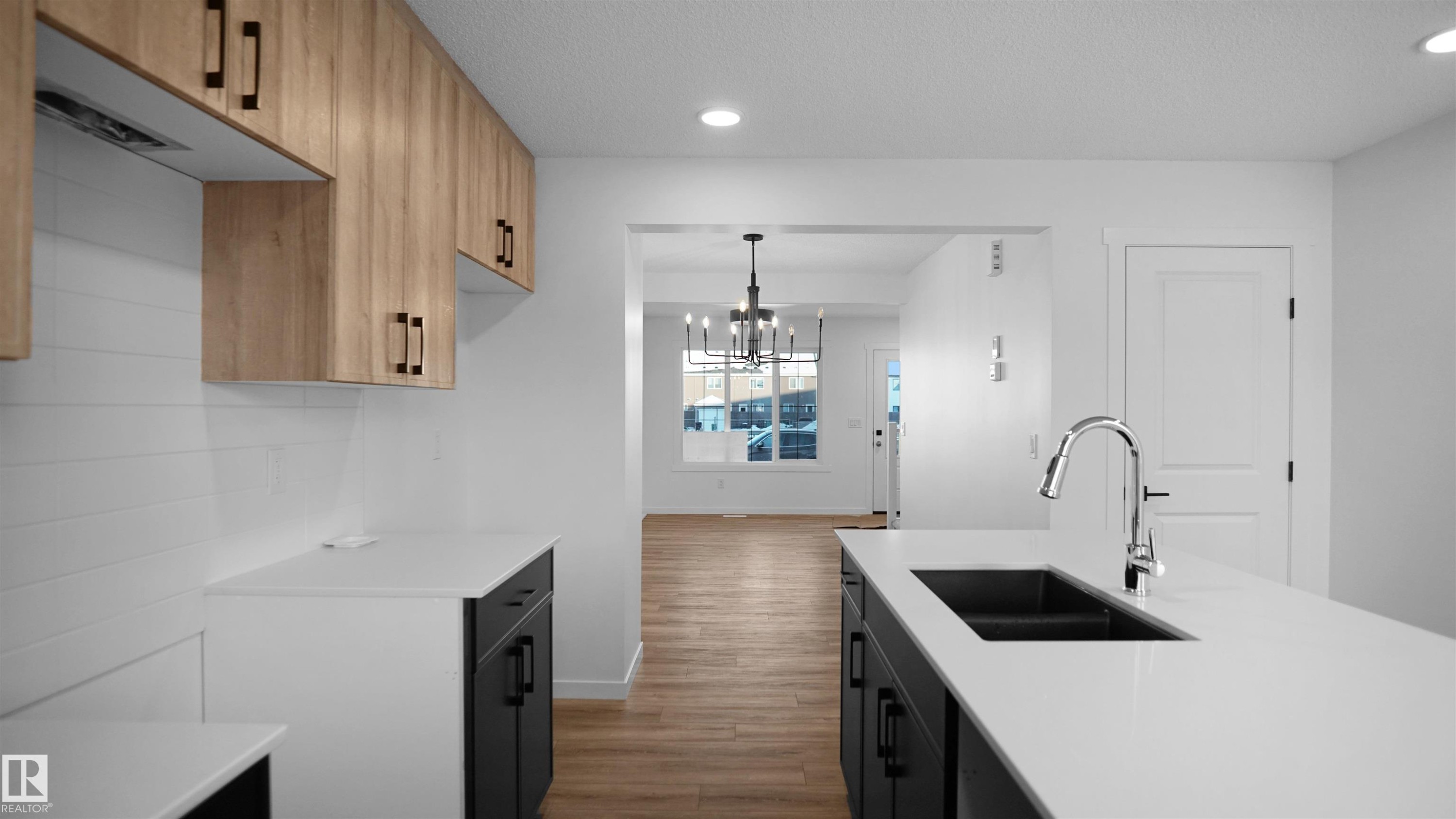 












32 1009 Cy Becker Road

,
Edmonton,




AB
T5Y 4B7

