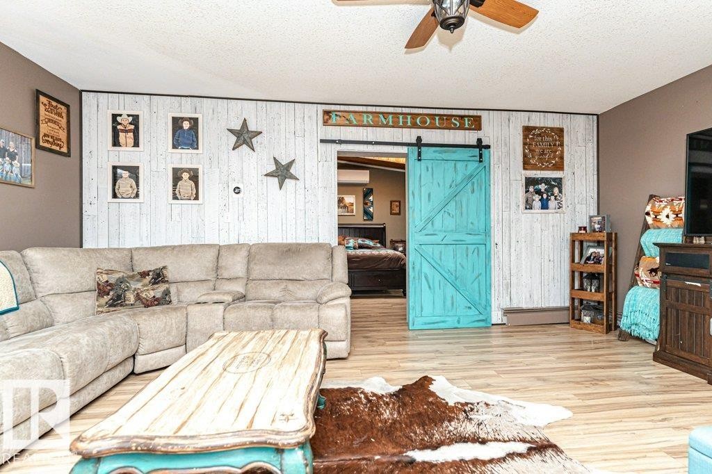 












54032 RGE ROAD 34

,
Rural Lac Ste. Anne County,




AB
T0E 0A1

