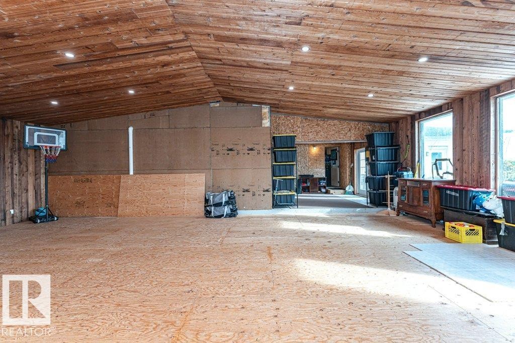 












54032 RGE ROAD 34

,
Rural Lac Ste. Anne County,




AB
T0E 0A1

