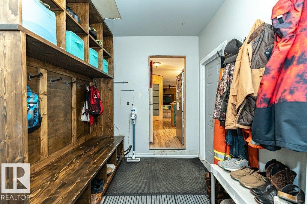 












54032 RGE ROAD 34

,
Rural Lac Ste. Anne County,




AB
T0E 0A1

