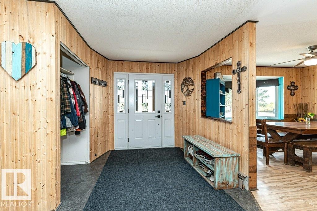 












54032 RGE ROAD 34

,
Rural Lac Ste. Anne County,




AB
T0E 0A1

