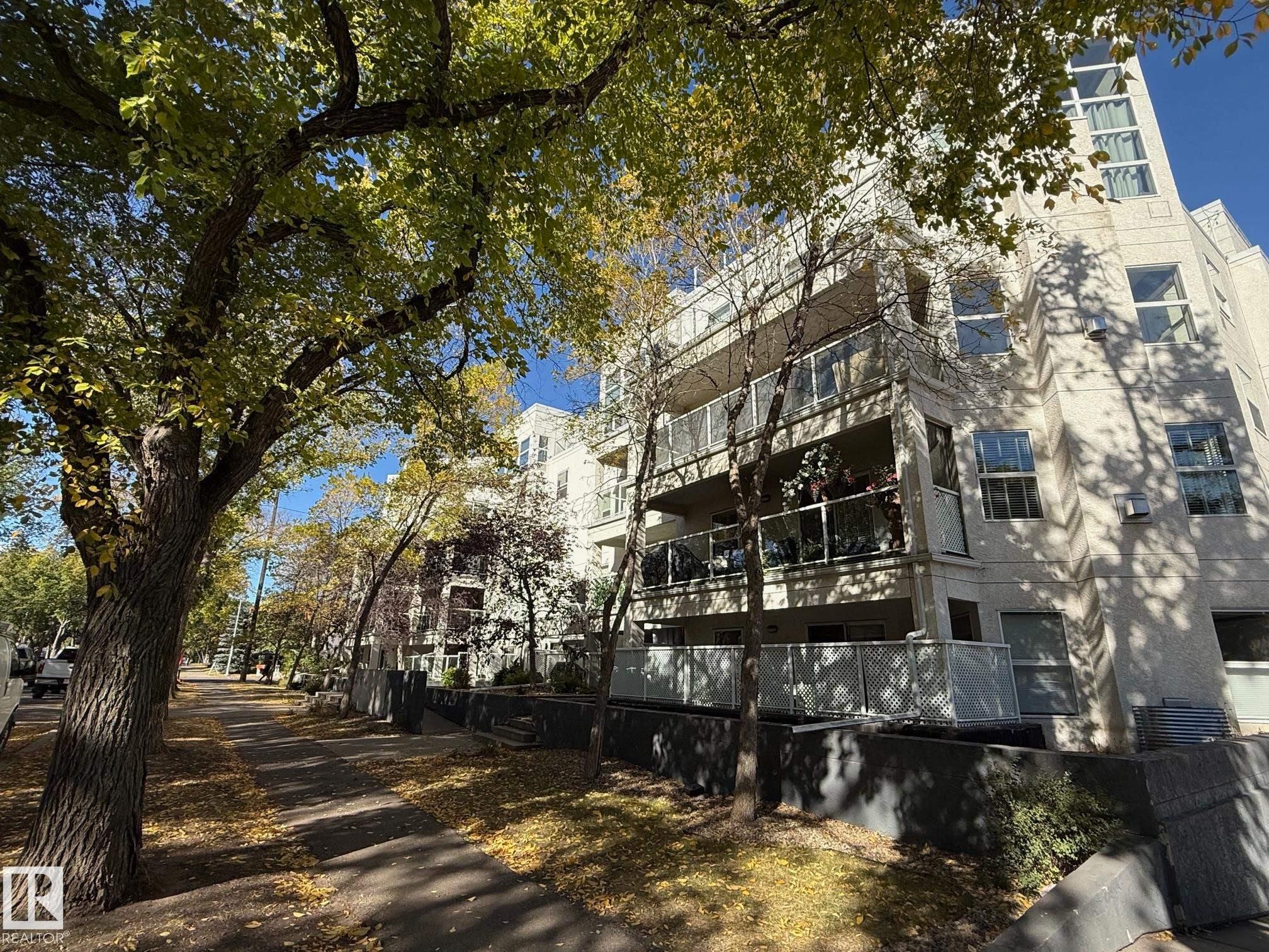 












404 12028 103 Avenue

,
Edmonton,




AB
T5K 2T9

