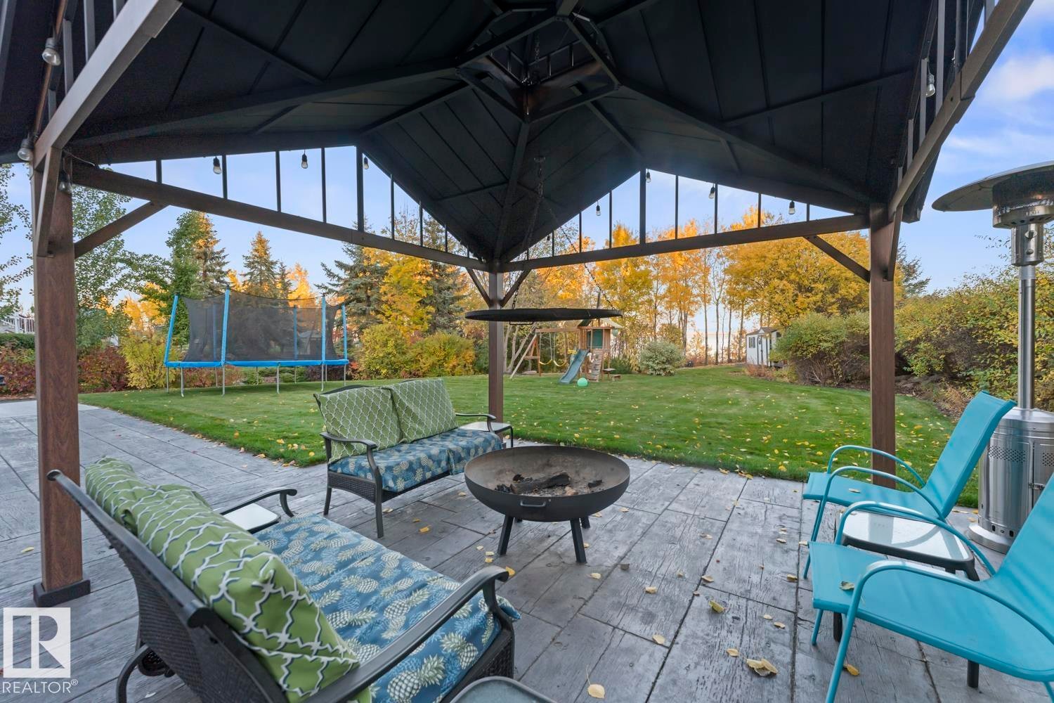 












1512 Horseshoe Bay Estates

,
Cold Lake,




AB
T9M 1G8

