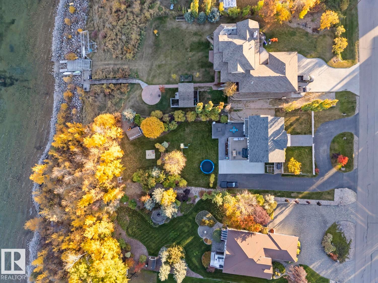 












1512 Horseshoe Bay Estates

,
Cold Lake,




AB
T9M 1G8

